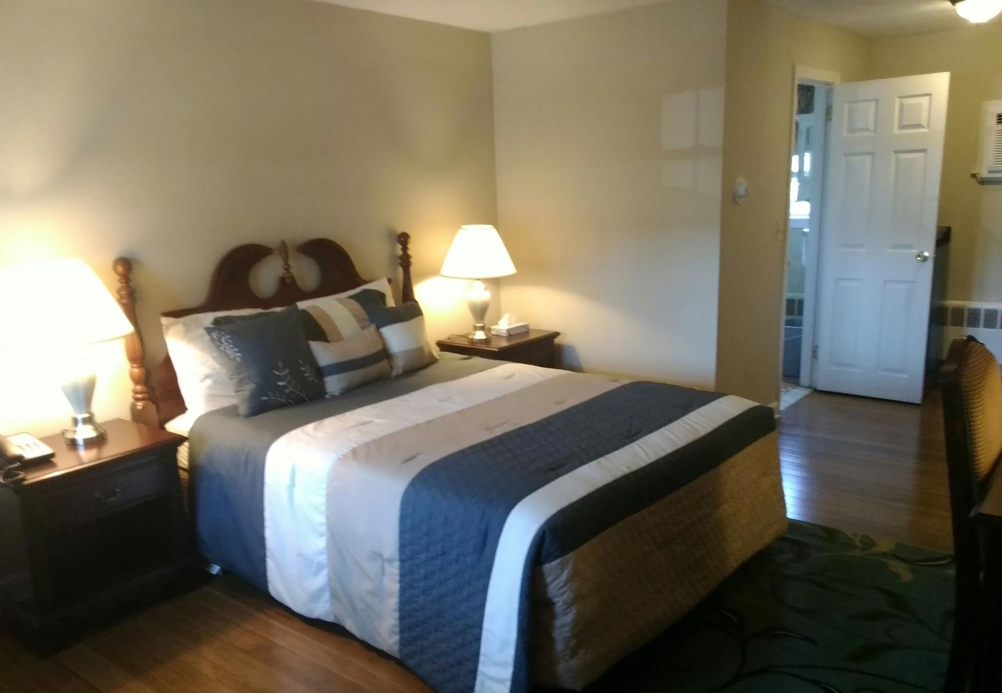 Colonial Inn Seekonk Extérieur photo