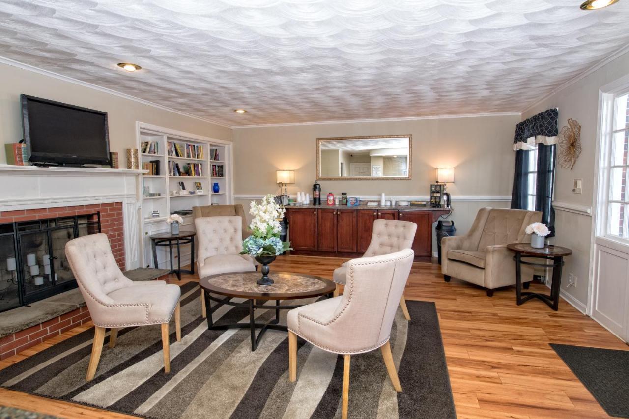 Colonial Inn Seekonk Extérieur photo